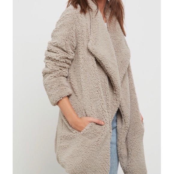 NWT BB Dakota Daylin Taupe Gray Faux Fur Coatigan - Picture 2 of 10